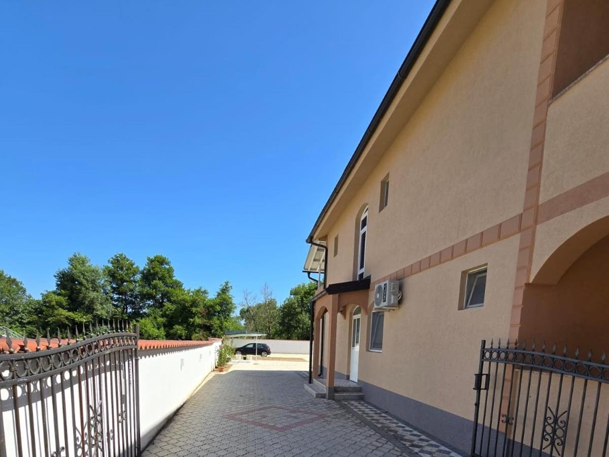 Vila Cattleya Donji Stoj Kültér fotó
